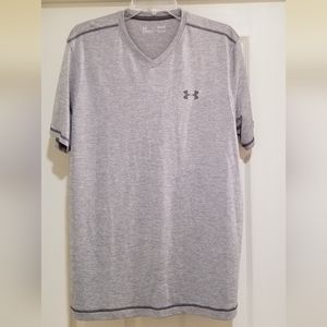 Under Armour V-neck Loose Fit Medium